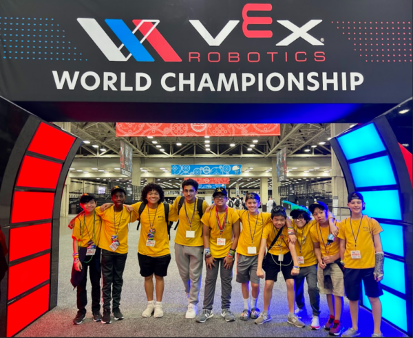 Hyper Lynx team photo at the world competition
